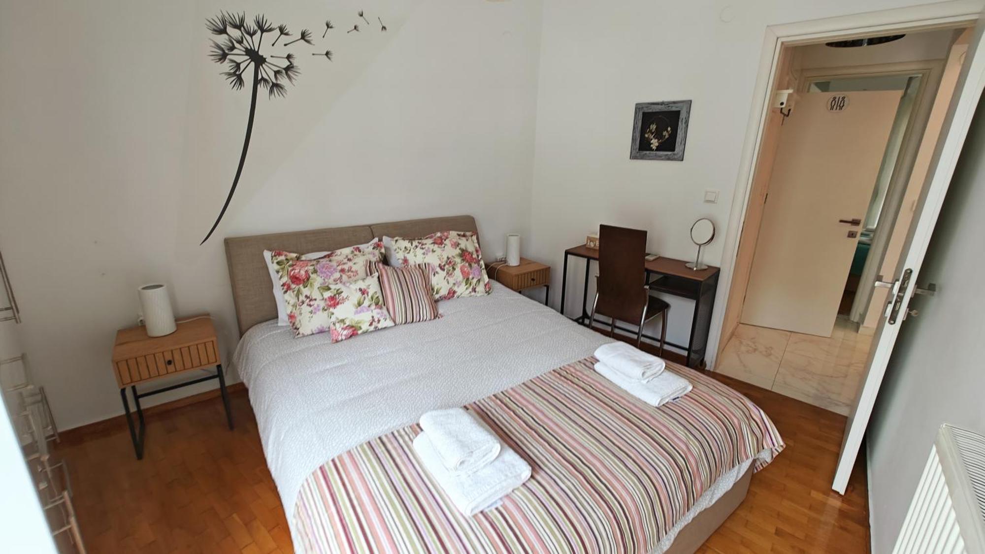 Think Home, Exploring The Center Of Tesalonika Bagian luar foto